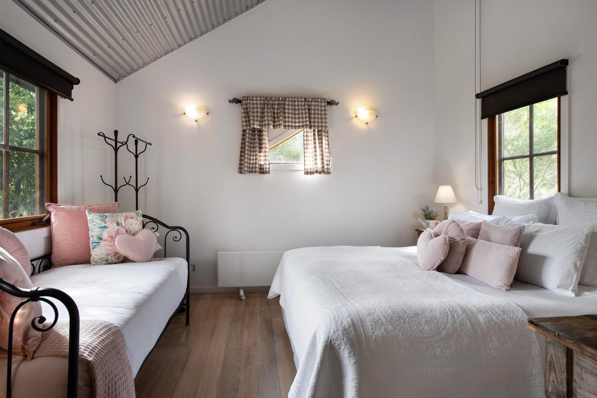 French Cottage デイルスフォード エクステリア 写真